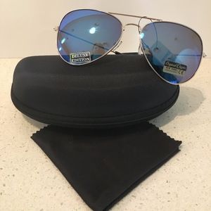 Mirrored Aviator Sunglasses w/ Case & Cloth - NWT